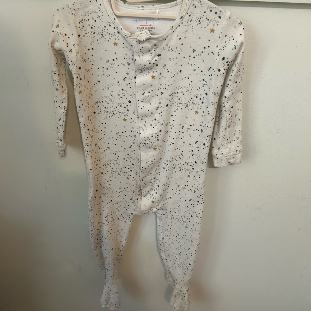 Magnetic Me Cream and Gold Star Pattern Footie